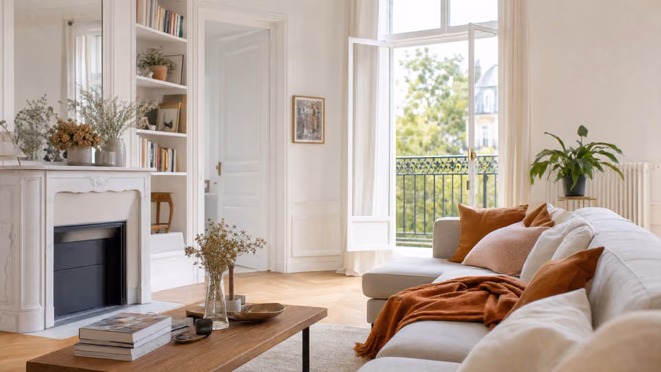 Salon chaleureux en hiver